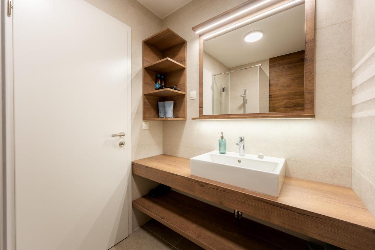 Apartments Gros Radece エクステリア 写真